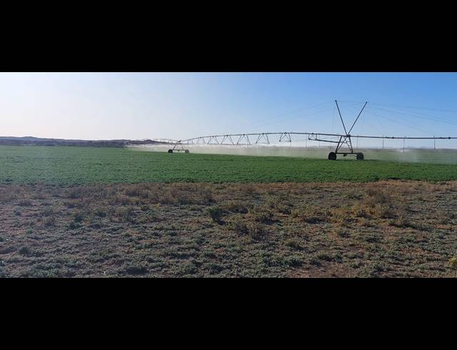 4,642HA FARM FOR SALE IN LEEU GAMKA